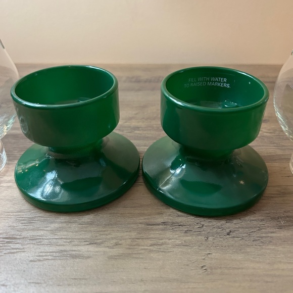 Set of Two Vintage Avon Christmas Traditions Glassware Hurricane Candle Lamps - Picture 5 of 6